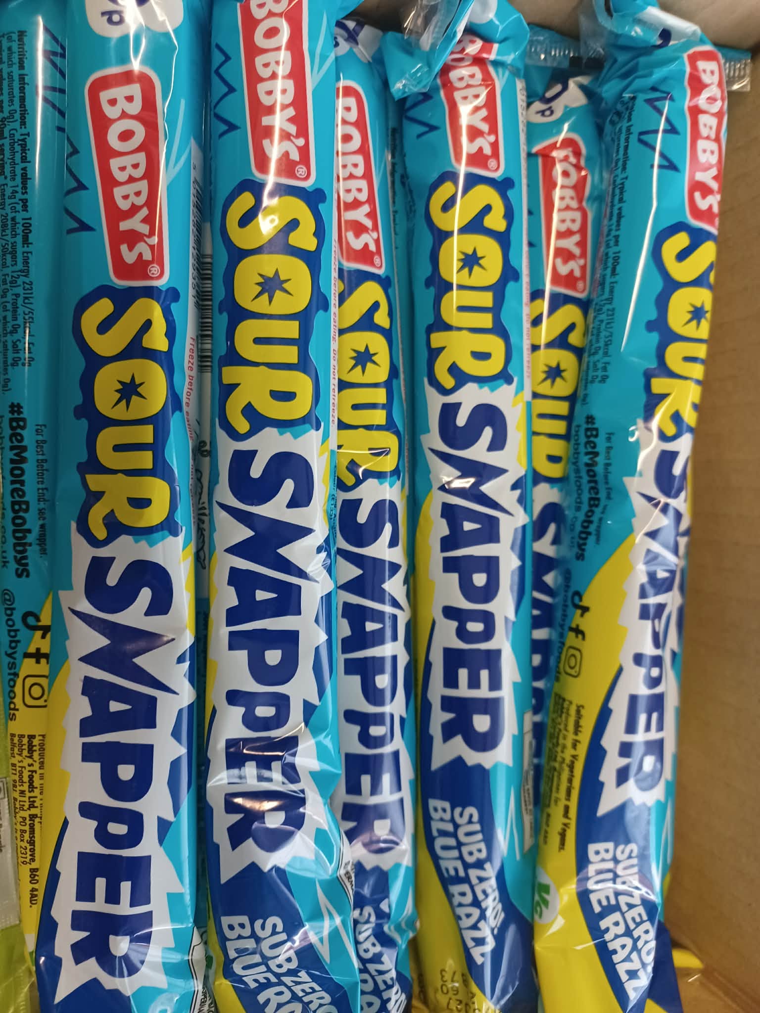 Bobby's Sour Ice Snappers  UNFROZEN ( UK )