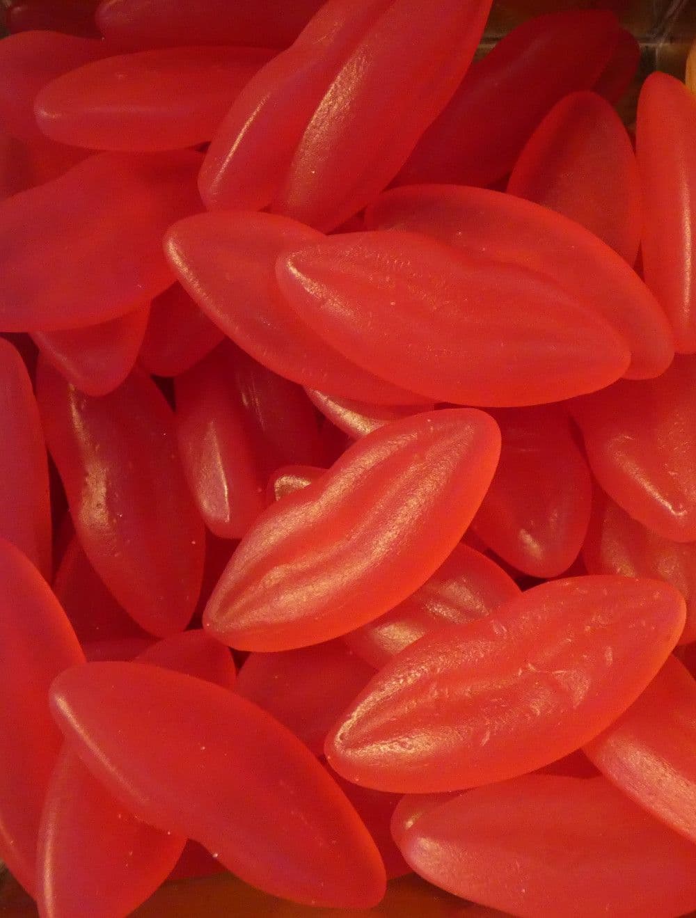 Astra  Red Lips 100g ( Belguim )