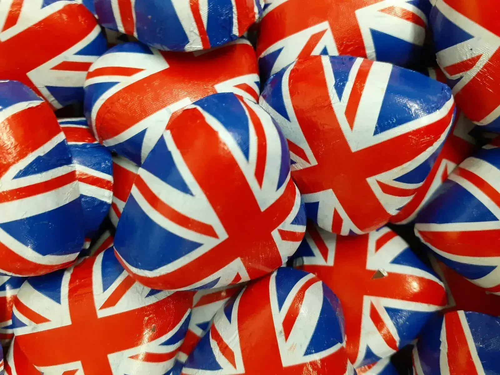 Kingsway Union Jack  Foiled Covered  Chocolate Hearts 100g ( UK )