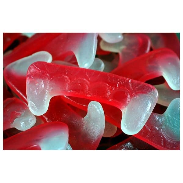 Kingsway Vegan Dracula Teeth 100g  (UK)