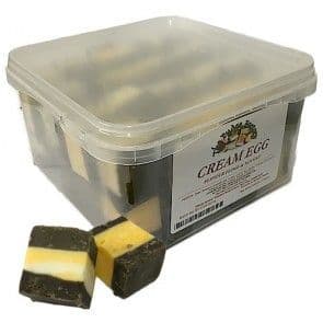 The Fudge Factory Cream Egg Fudge 100g  (UK)
