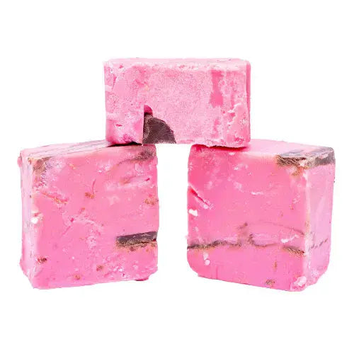 The Fudge Factory Strawberry  Fudge 100g  (UK)